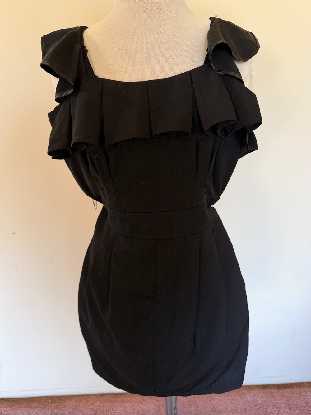 Twelve by Twelve Los Angeles Classic Black Ruffle-Trim Women's Dress